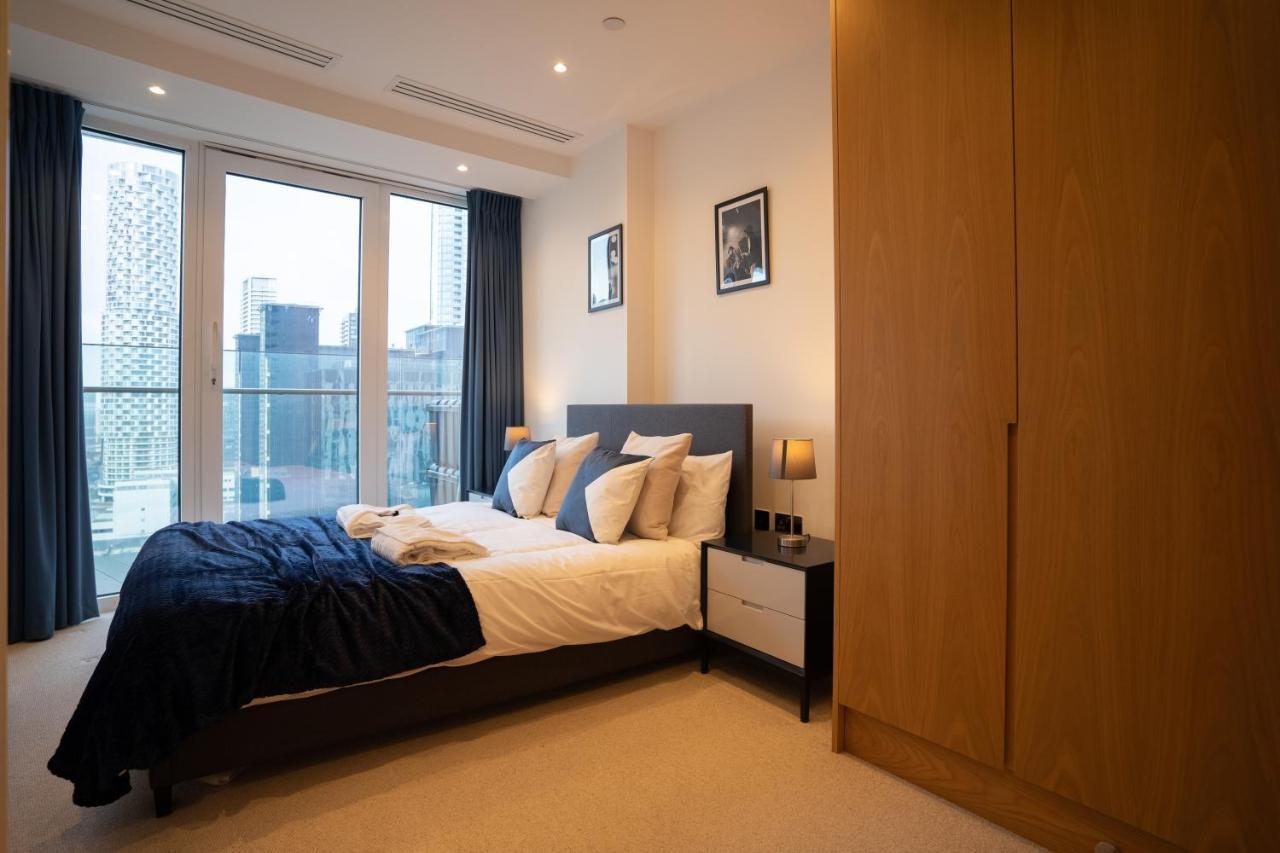 Canary Wharf Luxury Flat W/ View & Terrace Londra Esterno foto