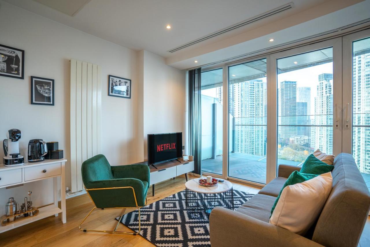 Canary Wharf Luxury Flat W/ View & Terrace Londra Esterno foto